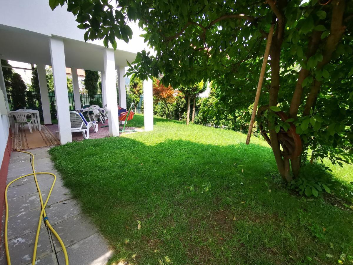 Book A Room Sarajevo, Free Parking & Garden エクステリア 写真